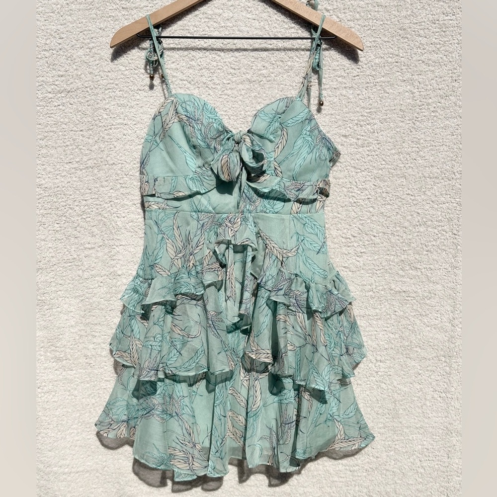 Selfie Leslie Flower Child Bust Tie Ruffle Trim Dress Sage Green Mini Size L - Picture 2 of 11